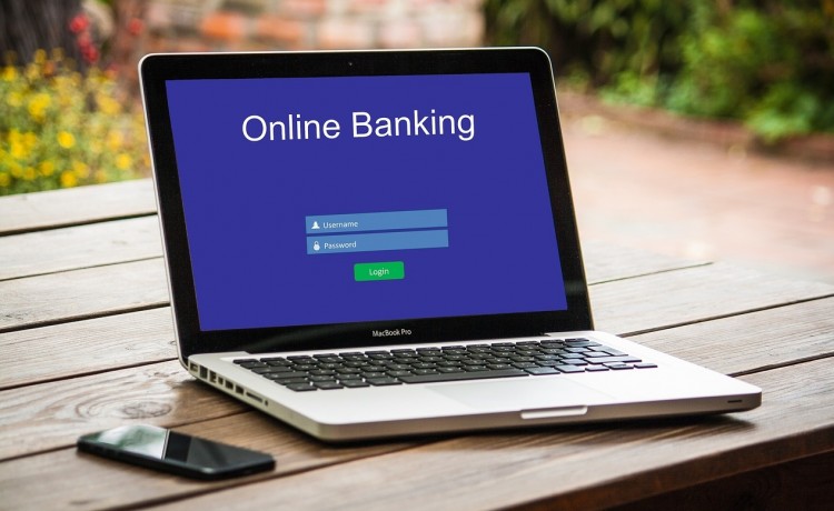 Banche: sale la spesa in tecnologie e innovazione