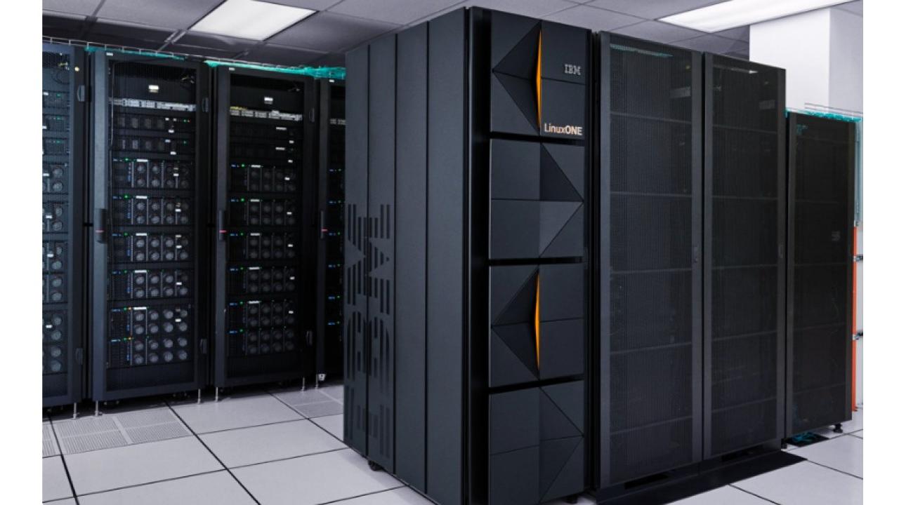 IBM, nuovi processori per integrare l’AI nei mainframe Z