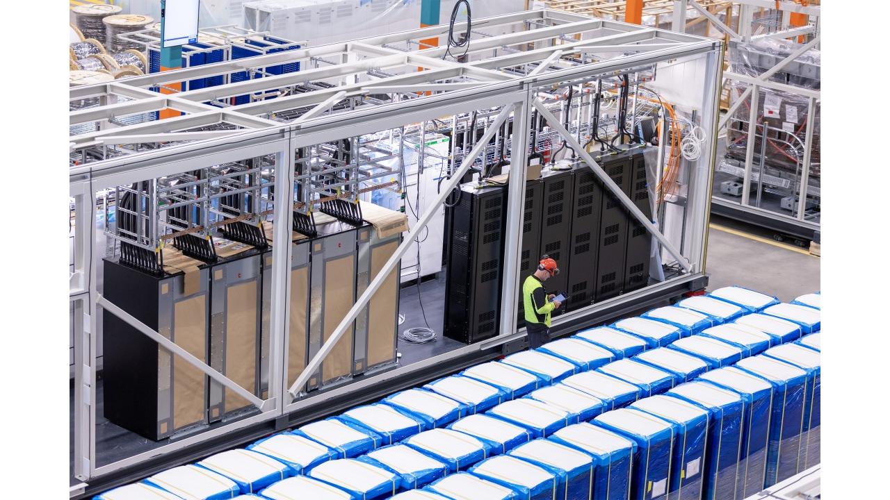 Eaton e CTS Nordics annunciano l'apertura di una nuova fabbrica NordicEPOD