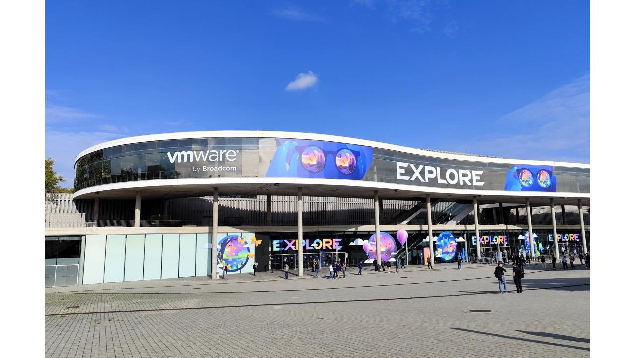 A Explore, VMware parla sempre di più la lingua del cloud privato