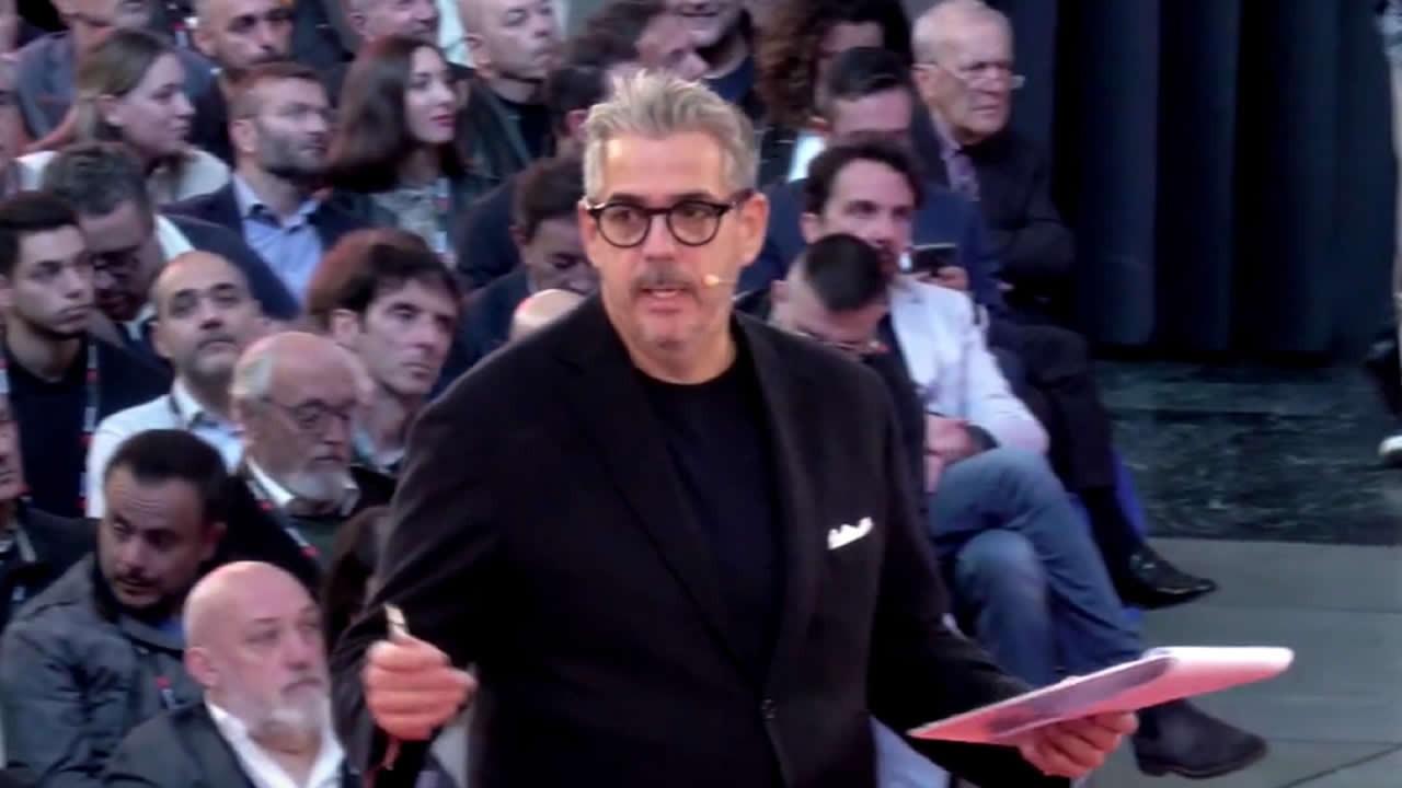 Accelera il tuo percorso verso l'intelligenza artificiale aziendale con la tecnologia OpenShift AI e Intel