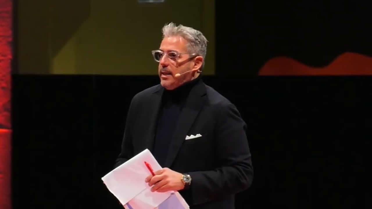 Accelera il tuo percorso verso l'intelligenza artificiale aziendale con la tecnologia OpenShift AI e Intel