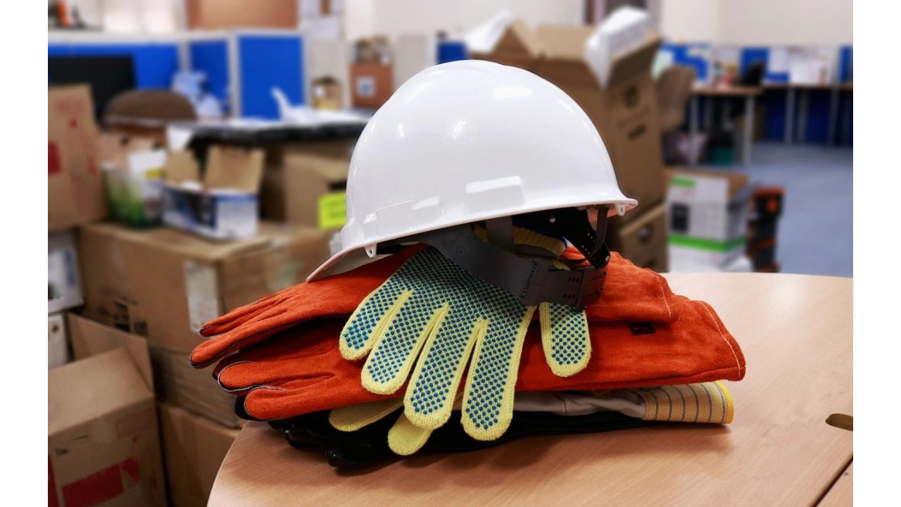 Lavoro: 356mila assunzioni previste dalle imprese a dicembre, il 56% a tempo determinato