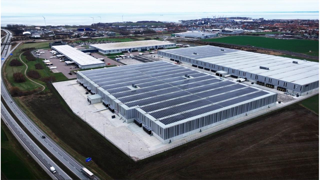 Sungrow installa 100mila metri quadri di pannelli solari
