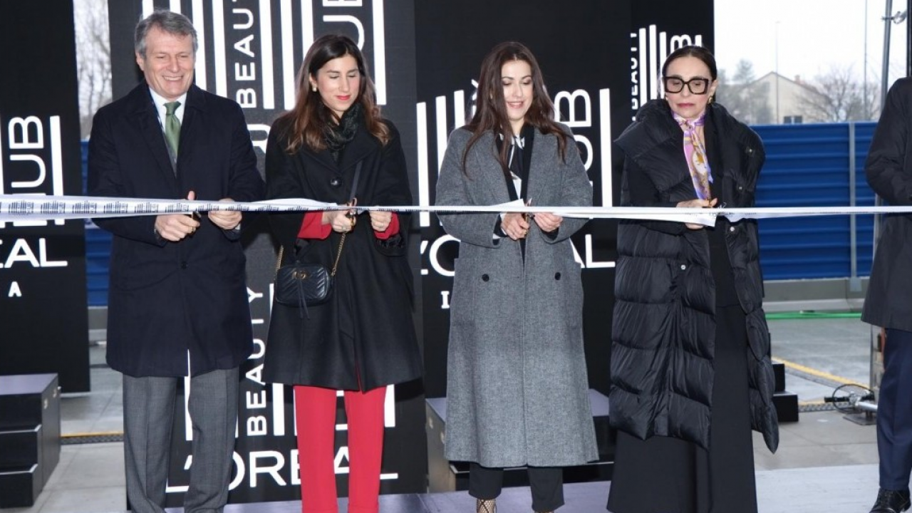 L’Oréal Italia inaugura il suo Beauty Hub, uno spazio dedicato alla sostenibilità e al benessere delle persone