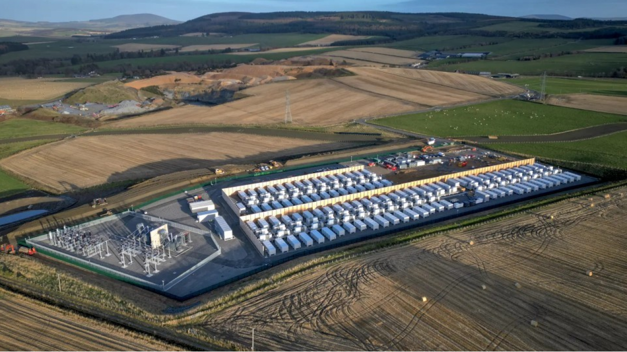 Kraken Technologies e EDF danno vita alla batteria più grande d'Europa