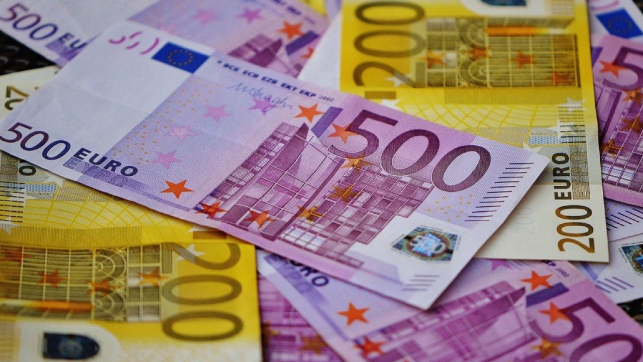 Unimpresa: da fine 2022 -53 miliardi prestiti bancari a imprese e famiglie