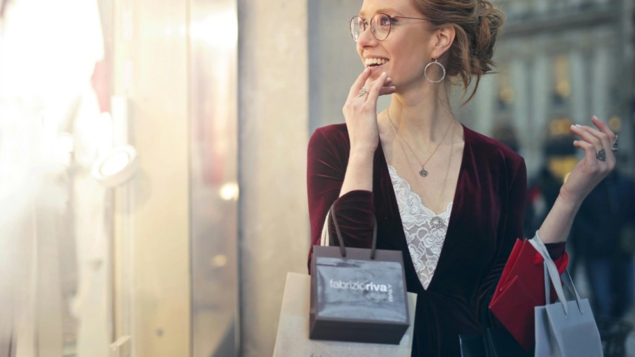 Istat: a luglio le vendite al dettaglio sono stazionarie in valore e registrano un calo in volume