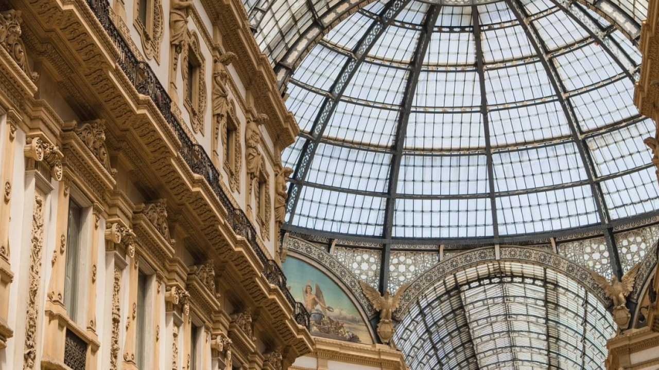 Milano, salgono a 831 le attività storiche riconosciute dalla regione