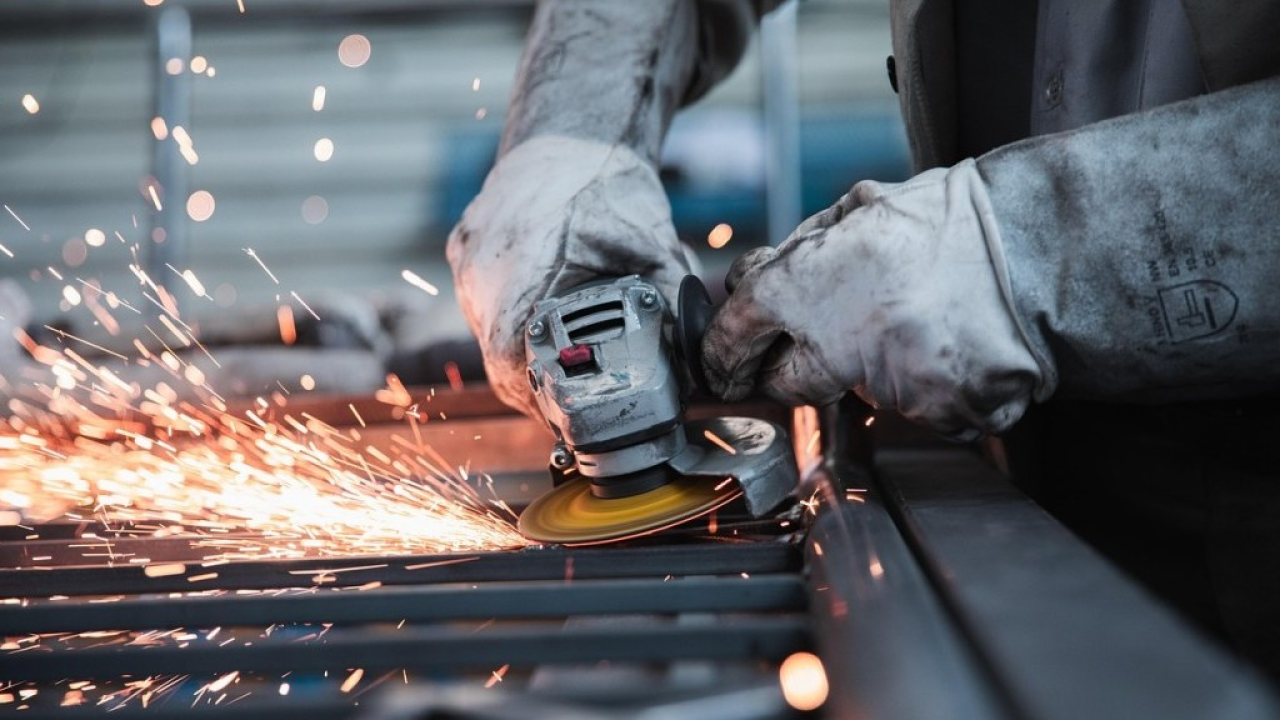 Ad agosto, i prezzi alla produzione dell’industria tornano a diminuire in termini congiunturali