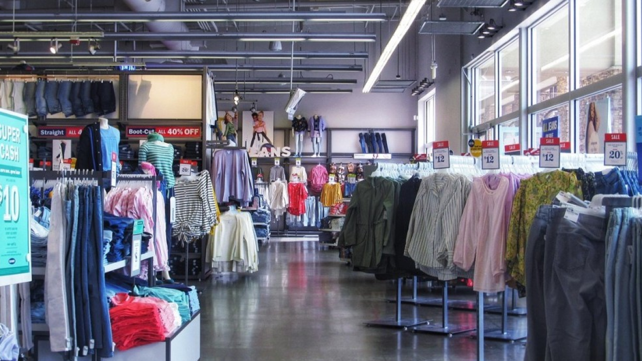 Istat: a settembre vendite al dettaglio in calo sia in valore che in volume