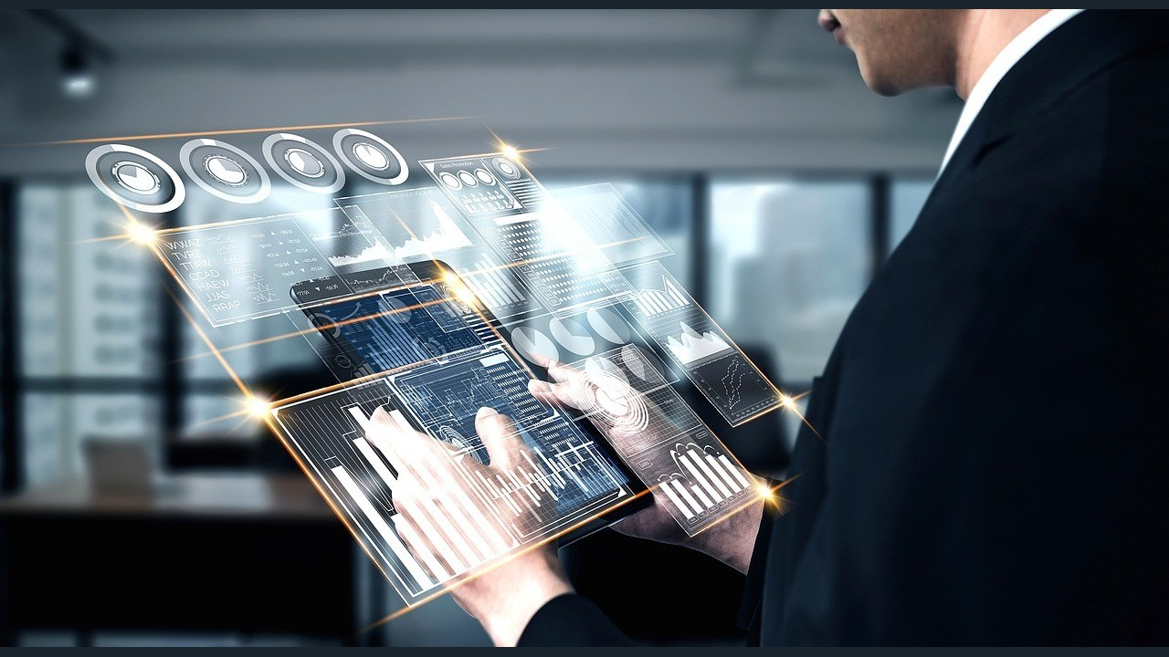 Studio IBM: i 2/3 delle aziende EMEA aumentano la produttività grazie all'AI