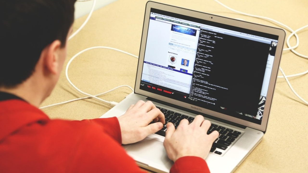 Emergenza ICT: l'Italia rincorre l'Europa, ma mancano 236mila talenti