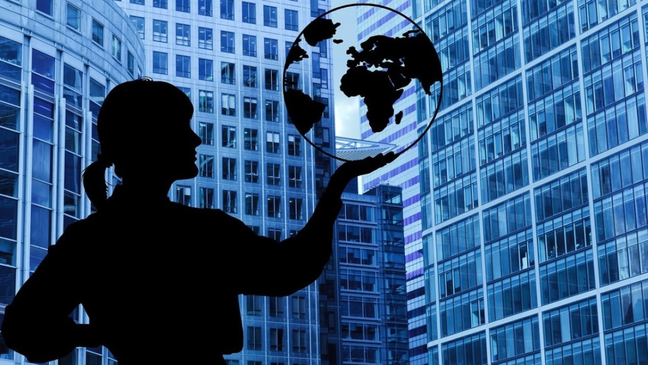 Mezzogiorno: nel 2025 due medie imprese su tre prevedono una crescita del fatturato