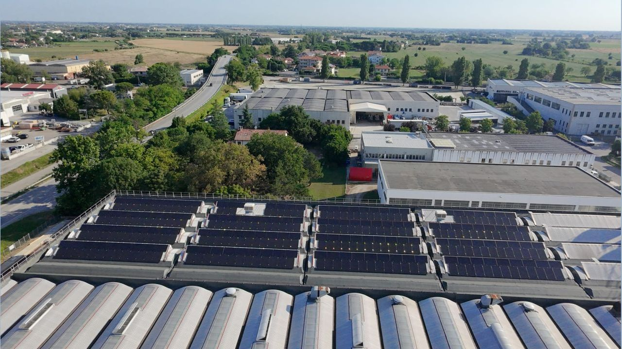 Ortofrutta e transizione ecologica: il packaging di Infia diventa green con il fotovoltaico di Axpo