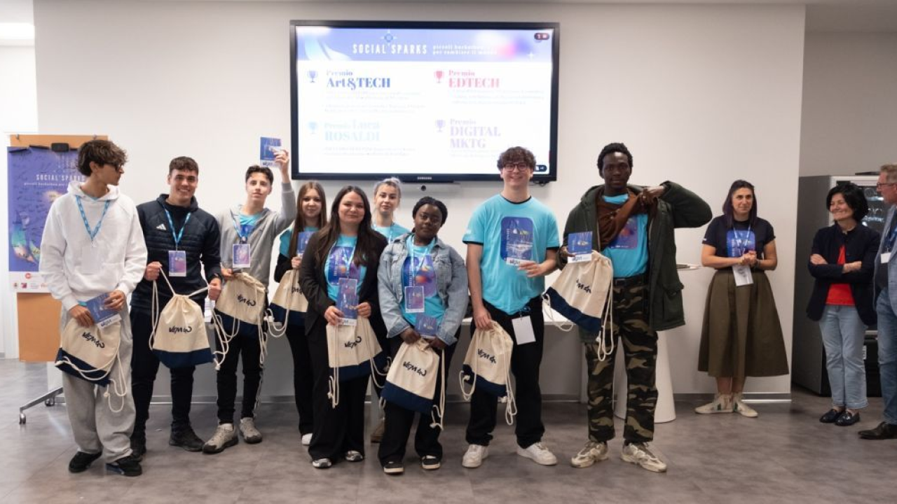 Social Sparks 2026: studenti, innovazione e arte protagonisti dell’hackathon ospitato da VEM 