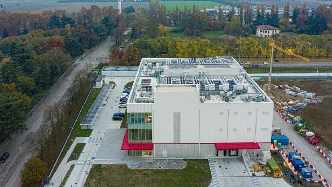 Decarbonizzazione a Milano: la partnership tra A2A ed Equinix trasforma il calore dei data center in energia per la città