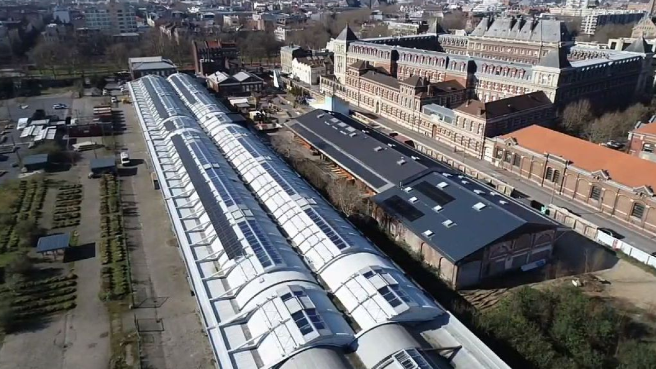 Lille: la ex stazione merci Saint-Sauveur rinasce come polo culturale grazie all'innovazione sostenibile