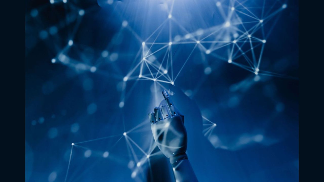 Intelligenza artificiale e lavoro in Italia: il 72% si sente più efficiente ma crescono i timori