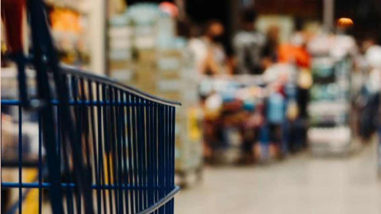 Commercio al dettaglio, giugno 2026: vendite in lieve calo congiunturale ma in crescita su base tendenziale