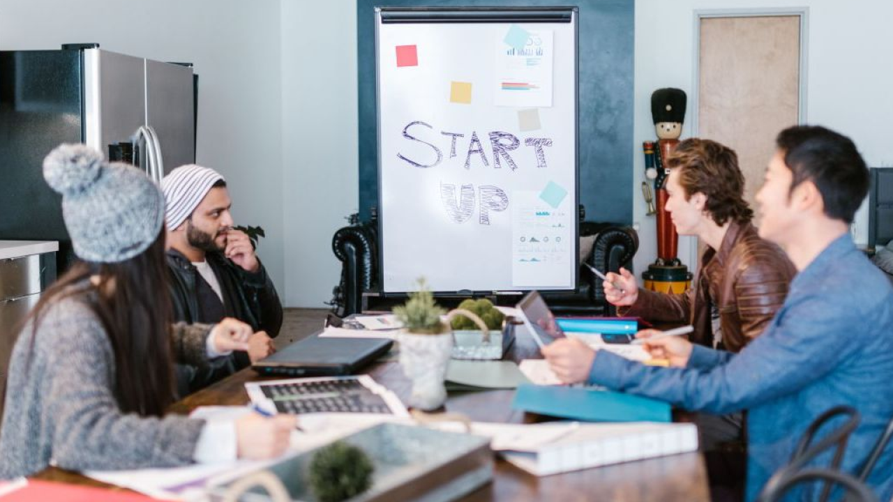 Startup Geeks lancia lo Startup Showcase: fondi, visibilità e opportunità per le Startup